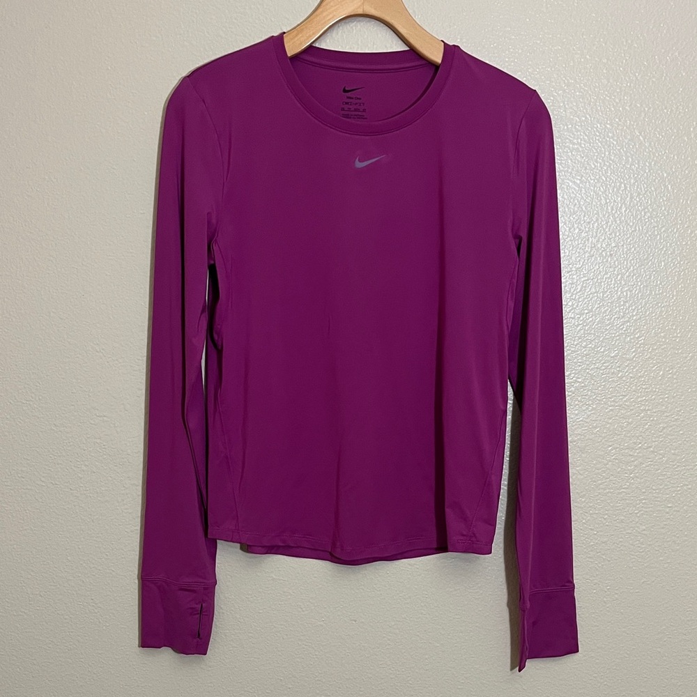 NWT Nike One Long Sleeve Training Shirt